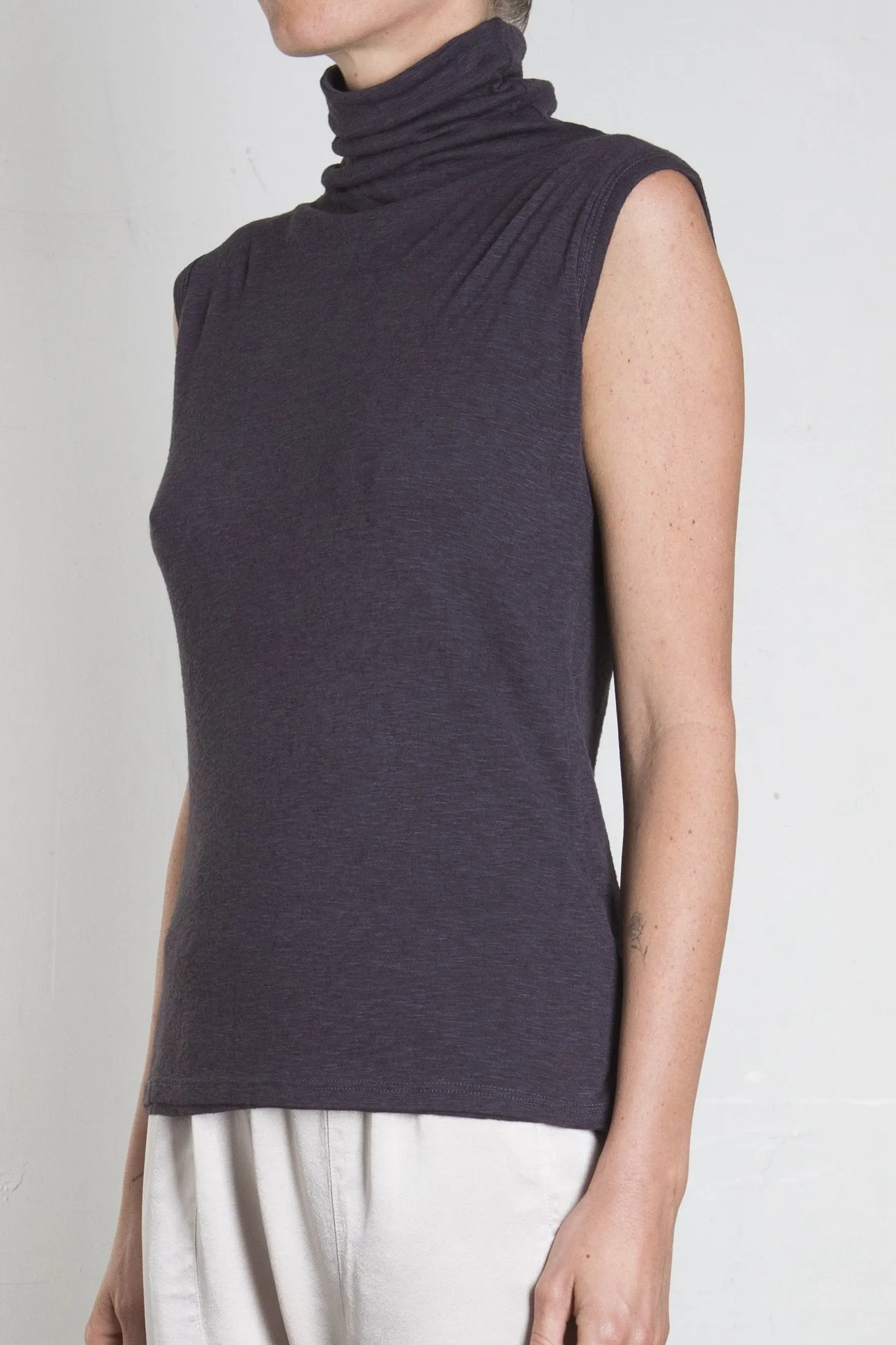 Plush Sleeveless Mock Turtleneck - Dark Grey *Final Sale*