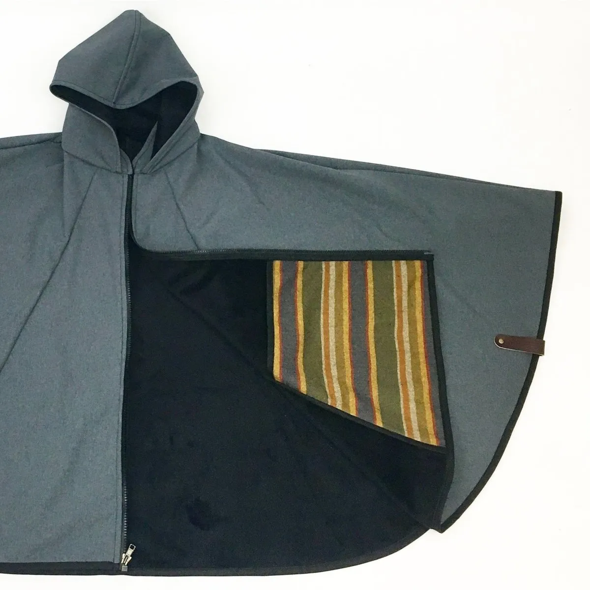 The Treadway Adventure Cape (waterPROOF)